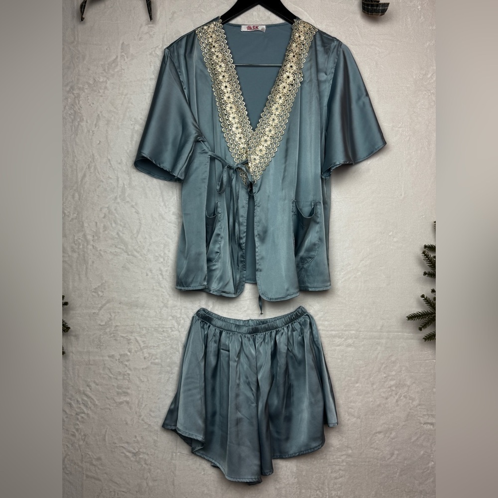 Unbranded  Elegant White Lace Trim Blue Satin Sleepwear Set